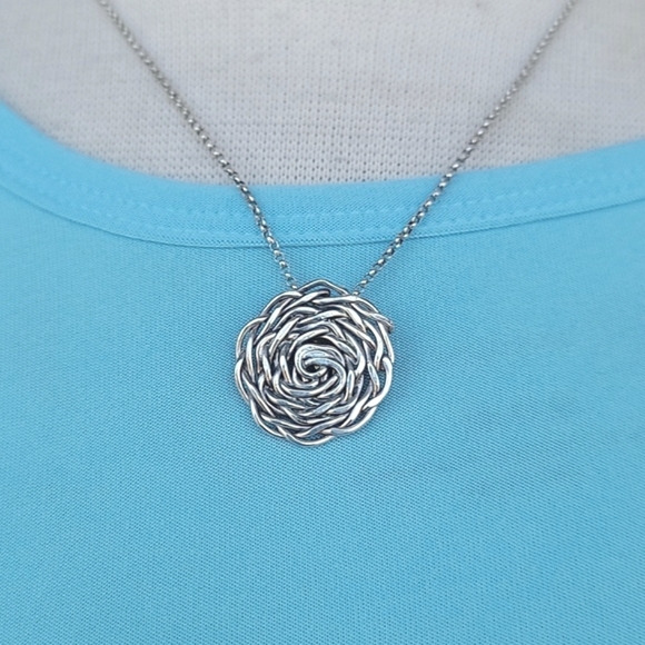 Sterling Silver Flower Pendant - Picture 1 of 6